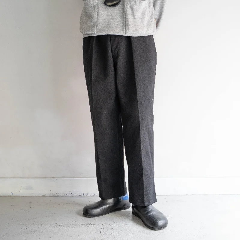 Custom Quick-Dry Sports Pants-around 1980s Europe black color one tuck slacks -with side adjuster-