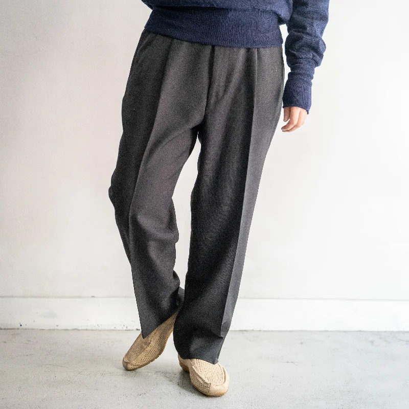 Custom Windbreaker Pants-1980-90s Japan vintage black color two tuck poly slacks