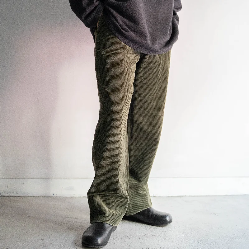 Custom Full-Length Pants-1990s olive color two tuck corduroy pants