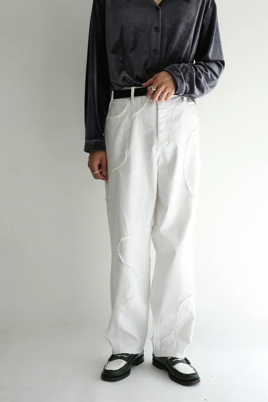 Custom Comfortable Pants-CURVE STITCHED WIDE DENIM PANTS