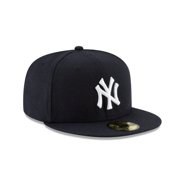 Custom Trucker Hats-New Era Kids New York Yankees 59Fifty Fitted Hat